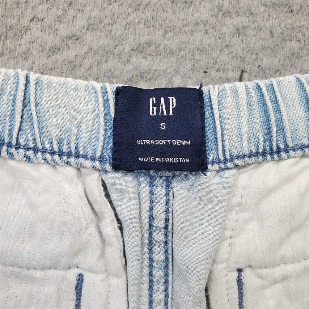 Gap Shorts Womens Small Blue Denim Ultra Soft Light Wash Elastic Waist Pull On - Picture 6 of 9